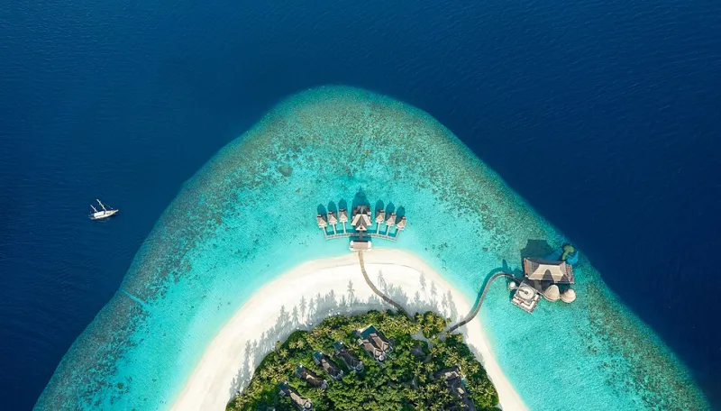 Invisible Wealth: Why the World's Most Powerful People Are Trading Visibility for Seclusion